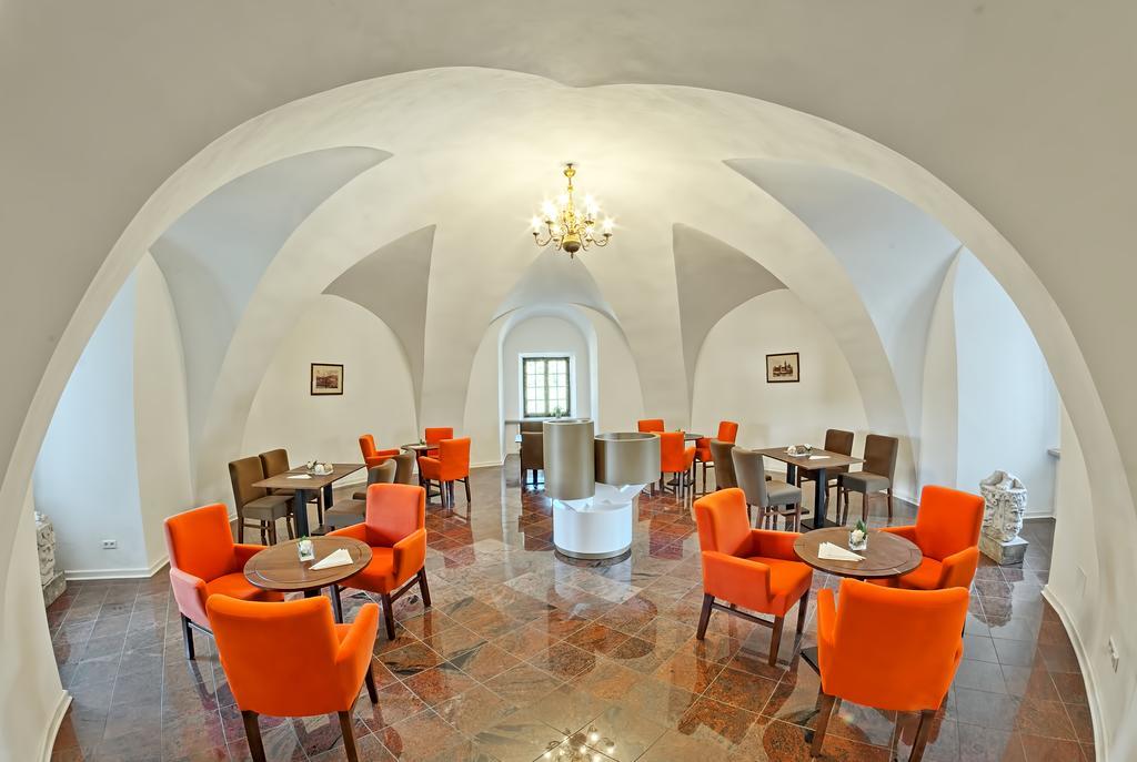Zamek W Krasiczynie Hotel Екстериор снимка