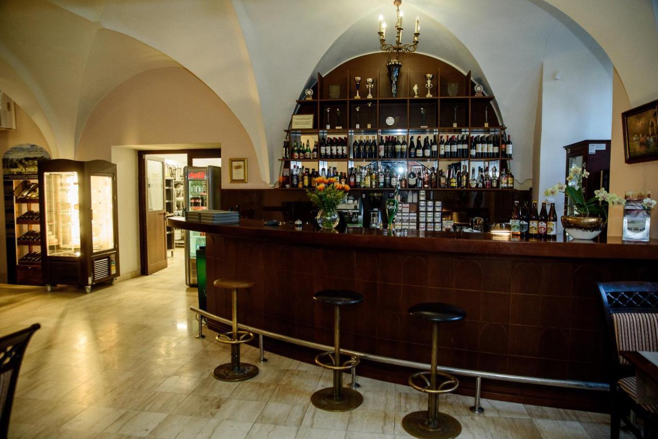 Zamek W Krasiczynie Hotel Екстериор снимка