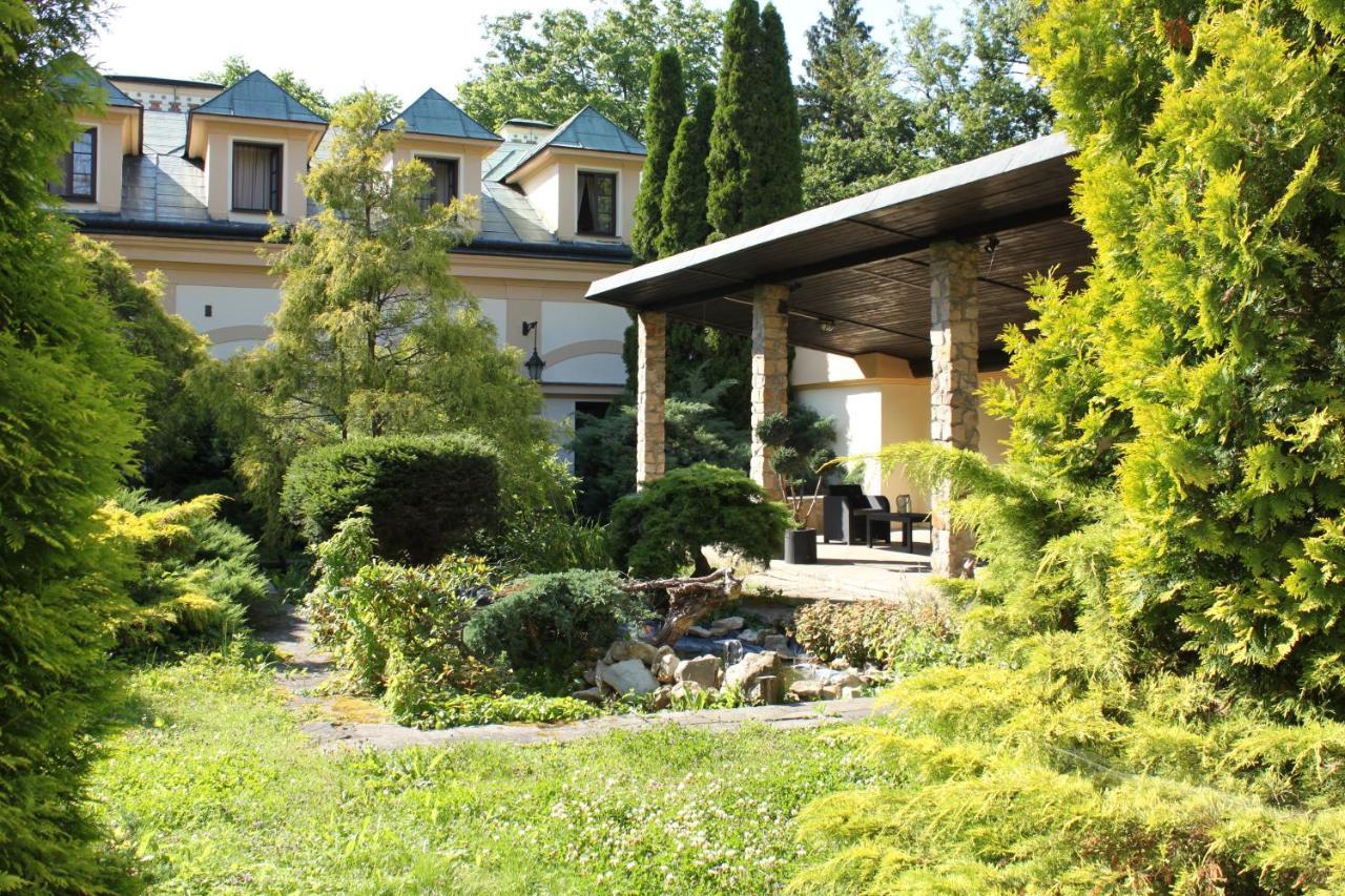 Zamek W Krasiczynie Hotel Екстериор снимка